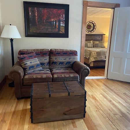 Tavern - Country Suite Newport Luaran gambar